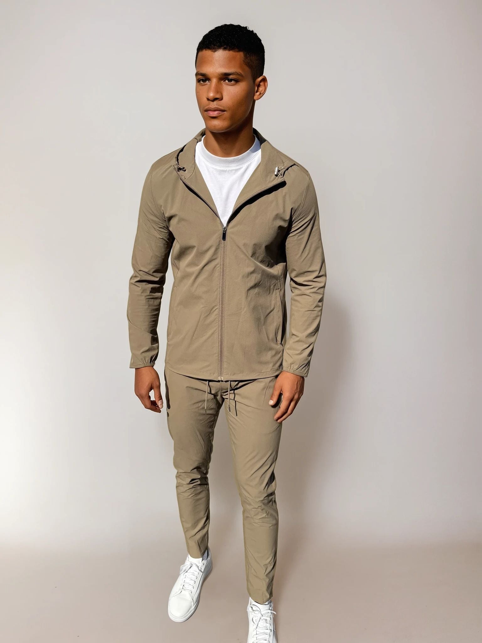 Travel Tech Vest - Mocca