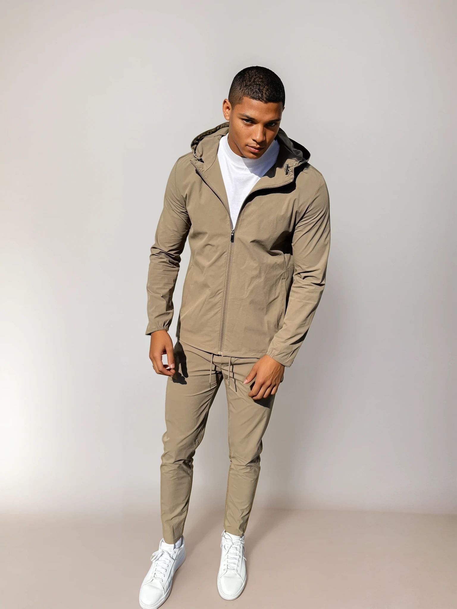 Travel Tech Vest - Mocca