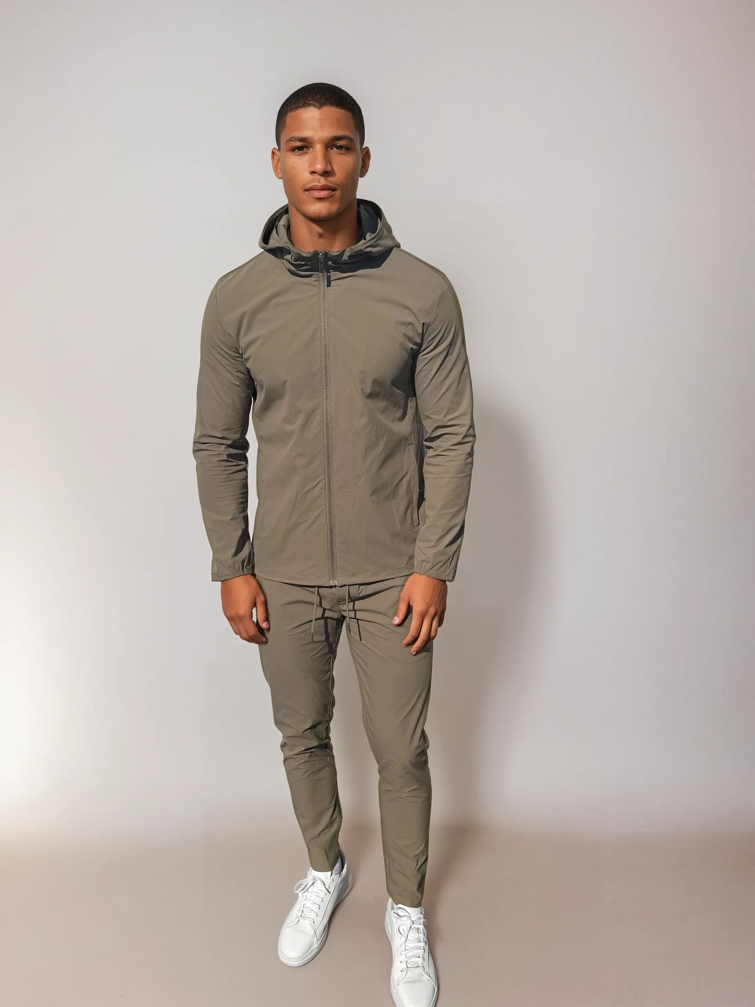 Travel Tech Vest - Mocca