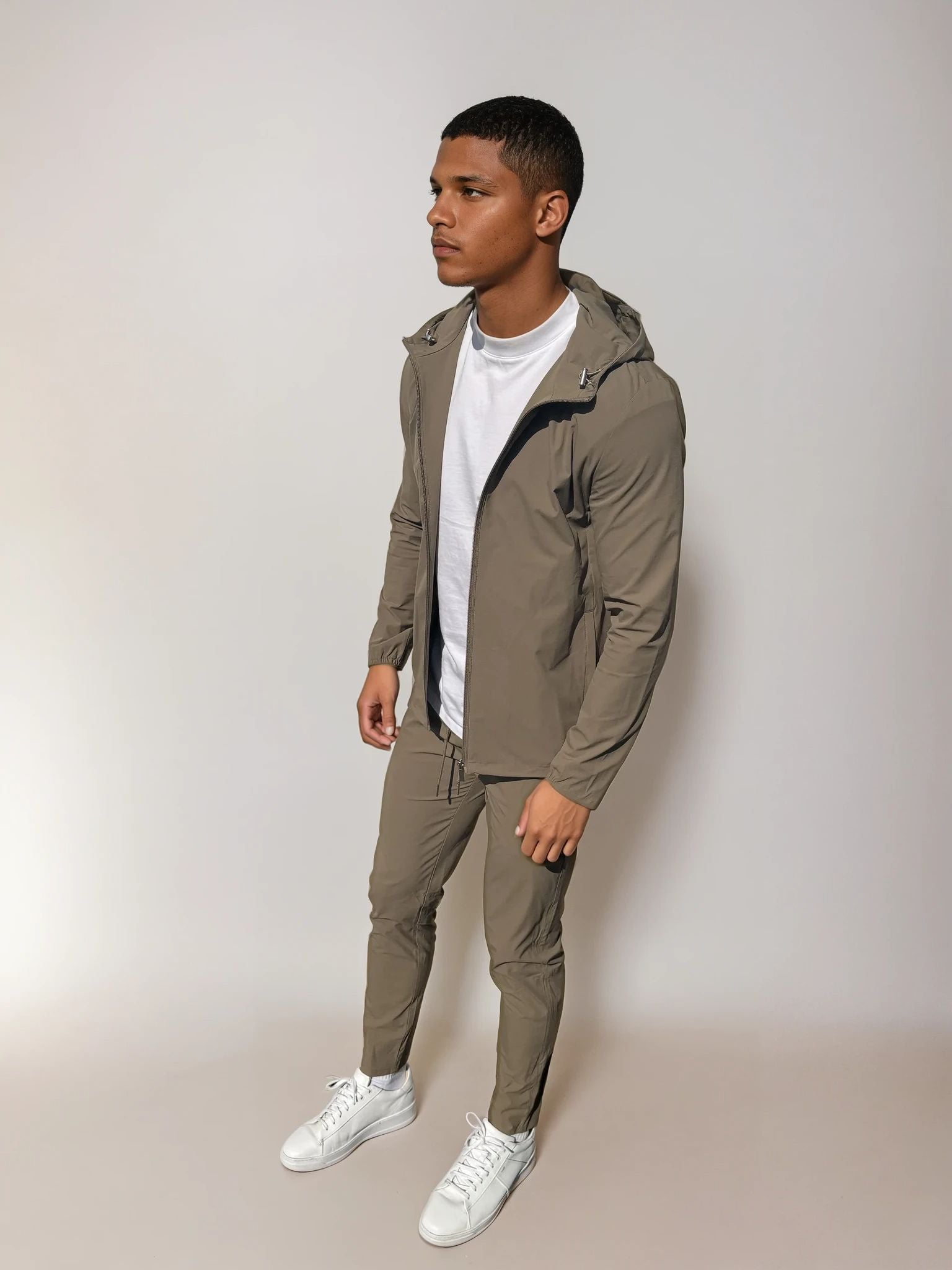 Travel Tech Vest - Mocca