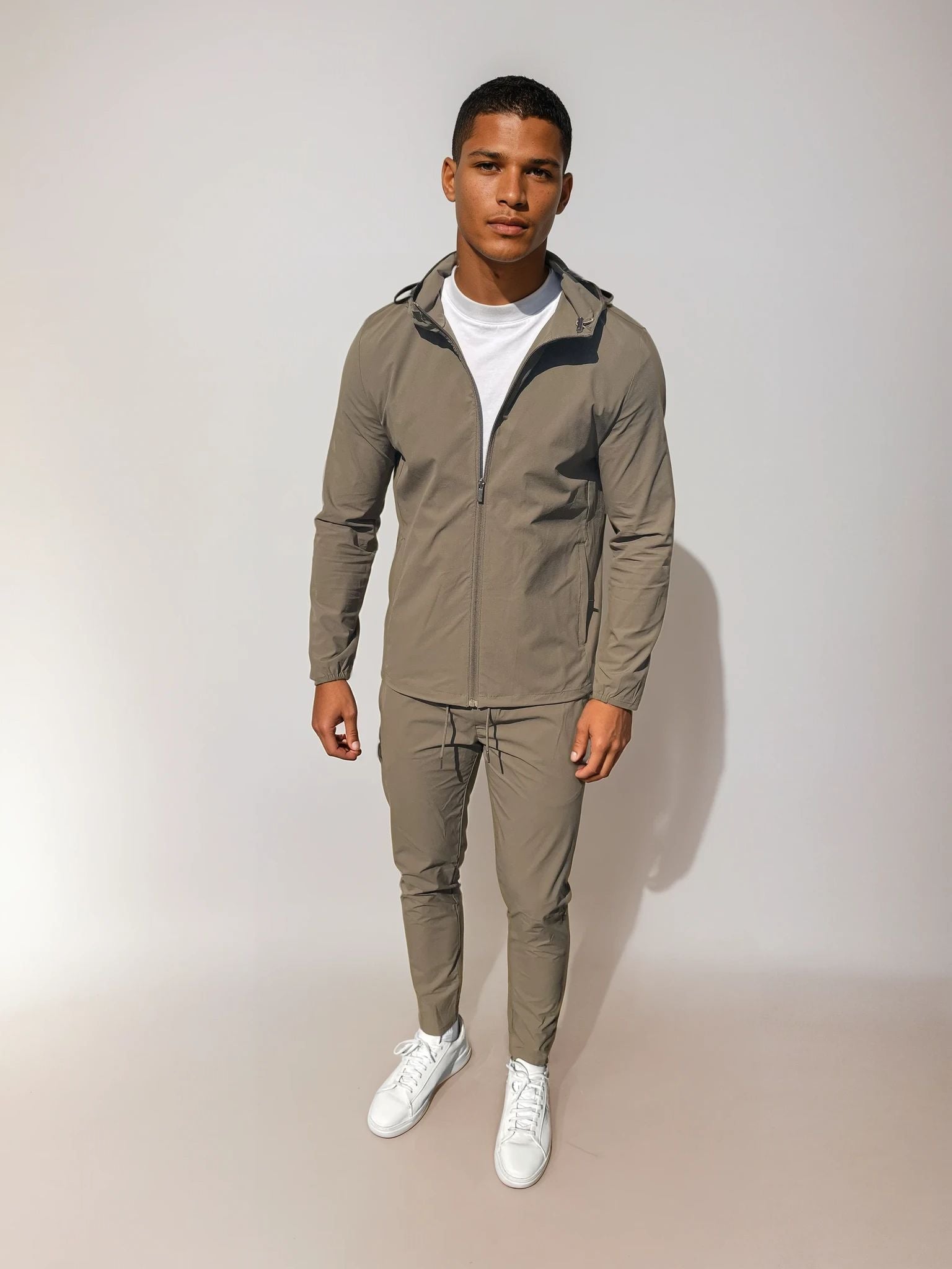 Travel Tech Vest - Mocca