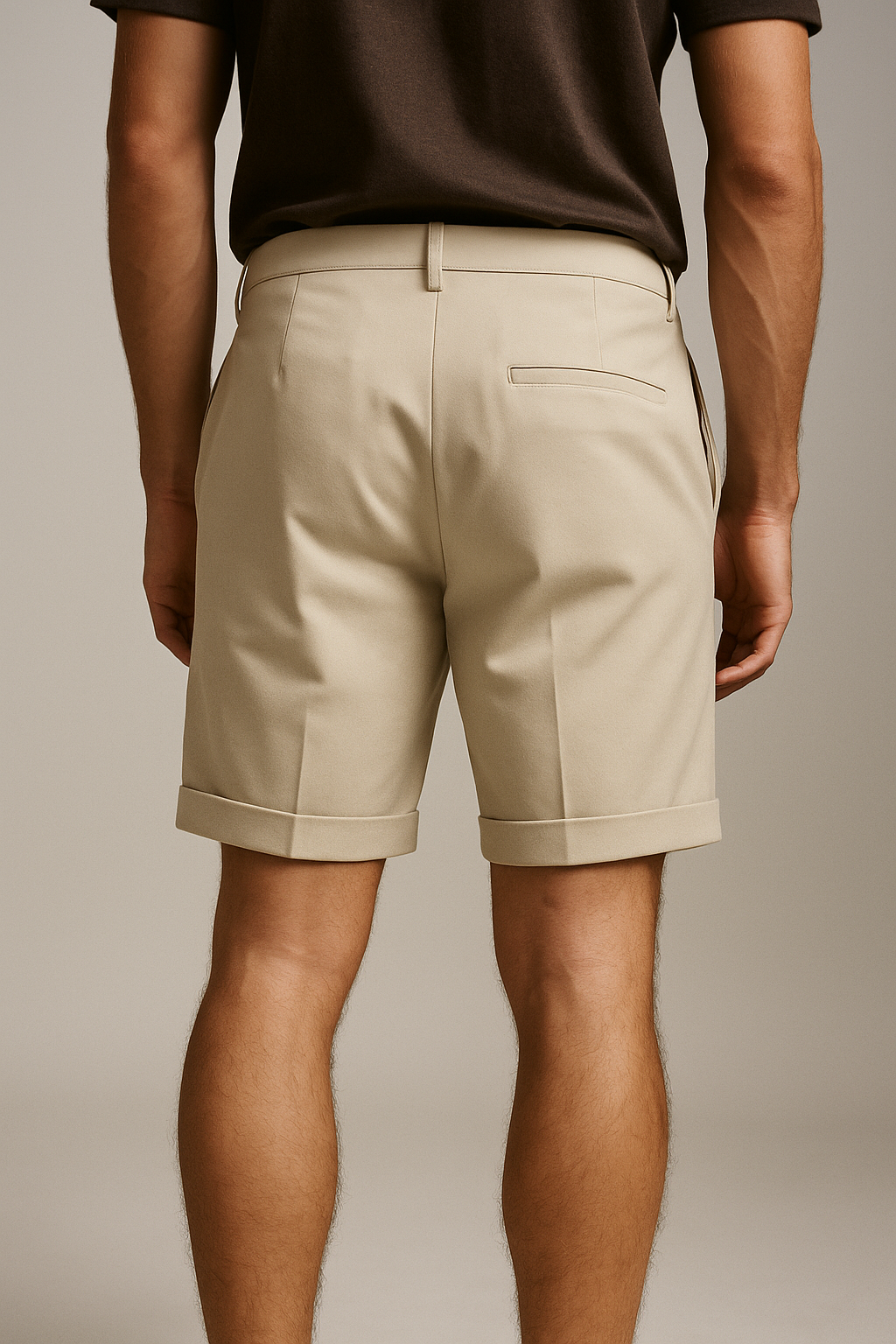 Men's Shorts with Pleats and Pockets – Beige and Versatile