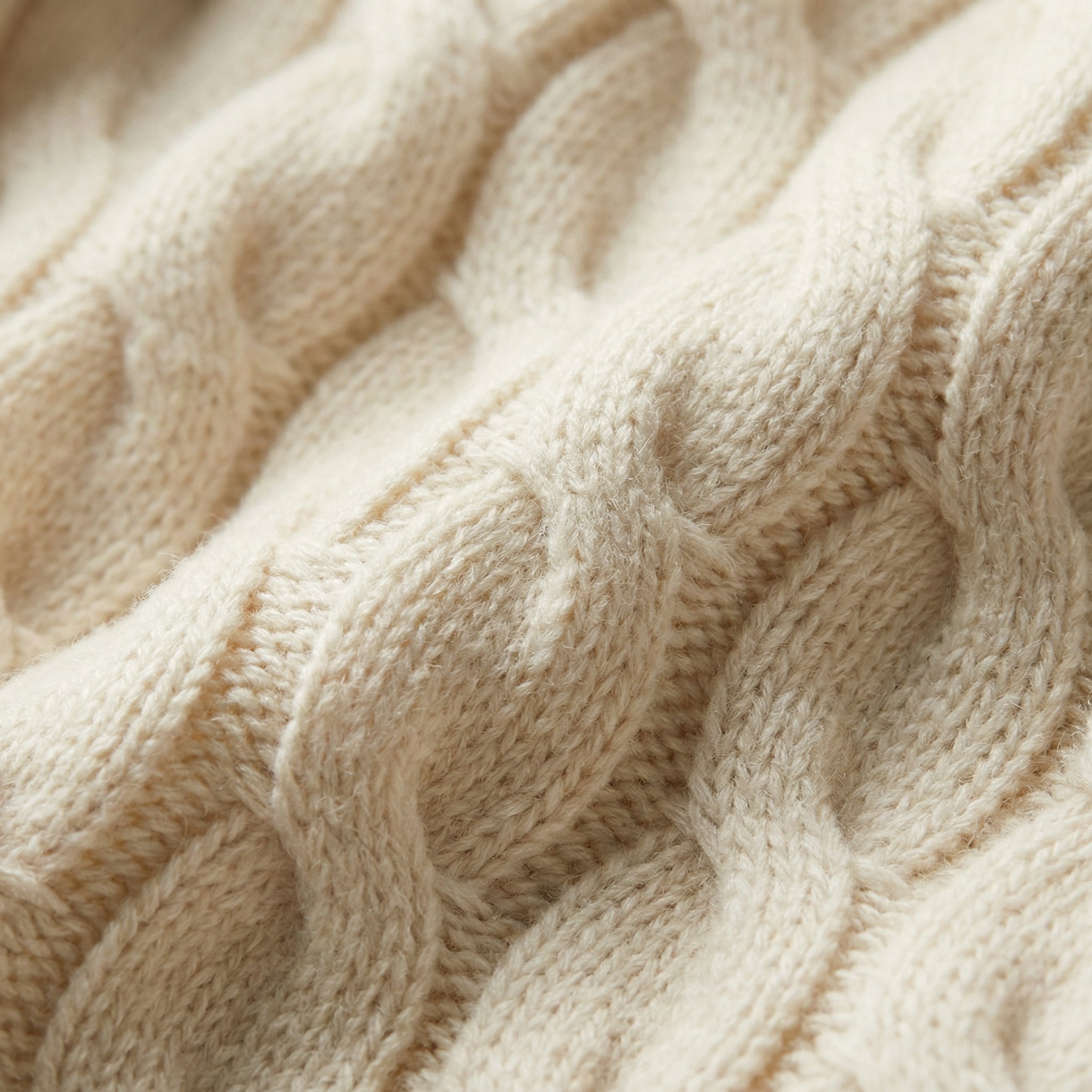 Cable-Knit Wool Crewneck Sweater - White